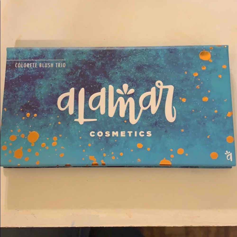 Alamar cosmetics Blush Trio (swatched)